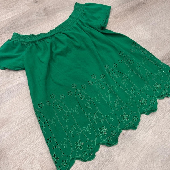 Old Navy Green Off-Shoulder Eyelet Top Size L - Picture 4 of 8